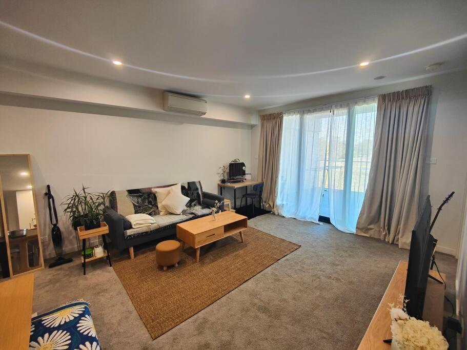Lakeside Apartment, Walking Distance To Foreshore Kingston エクステリア 写真